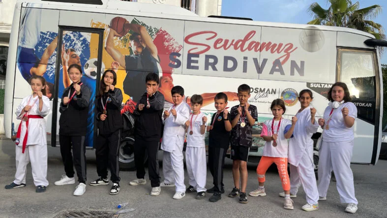 Serdivanlı Karateciler