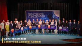 Genç Yaızlımcılar Sakaryada Geleceği Kodladı