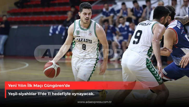 Sakarya Büyükşehir Belediyesi Basketbol Takımı maç öncesi parkede