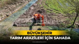 Sakarya’da drenaj ve sulama kanalı temizliği yapan iş makineleri