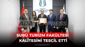 SUBÜ Turizm Fakültesi akreditasyon belgelerinin rektörlükte düzenlenen törende takdim edilmesi