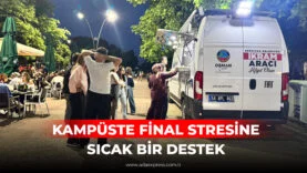 Serdivan Belediyesi mobil ikram aracının kampüste öğrencilere çorba ikramı yapması