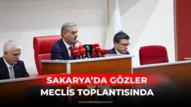 Sakarya Büyükşehir Belediyesi Meclis Toplantı Salonu’nda gerçekleştirilen resmi meclis oturumu
