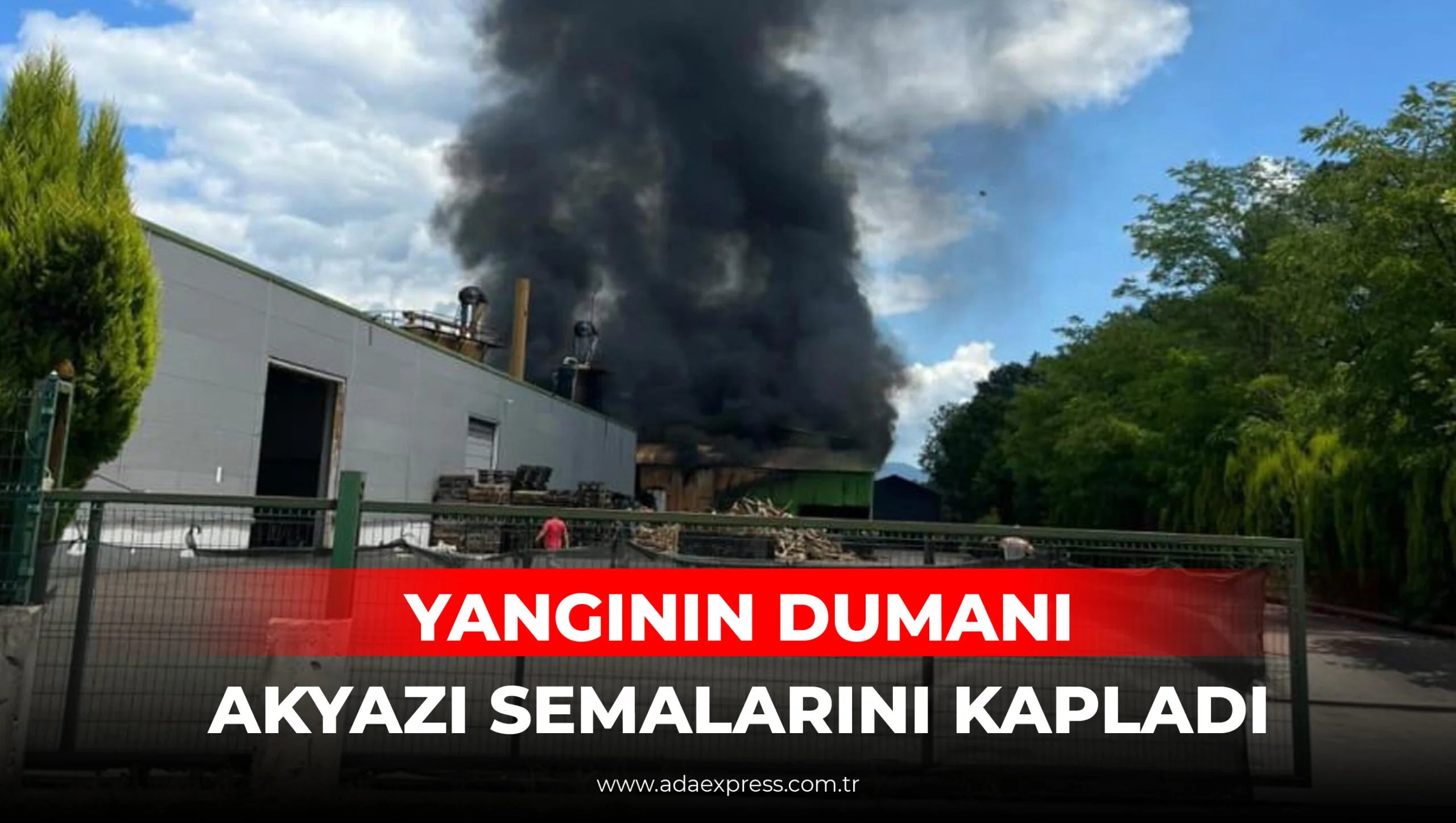 Yangının Dumanı Akyazı Semalarını Kapladı