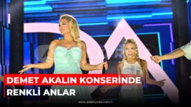 DEMET AKALIN KONSERİNDE RENKLİ ANLAR